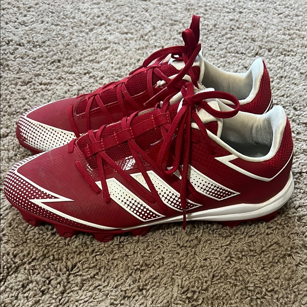 Men’s Adidas Red and White Molded Baseball Spikes size 9